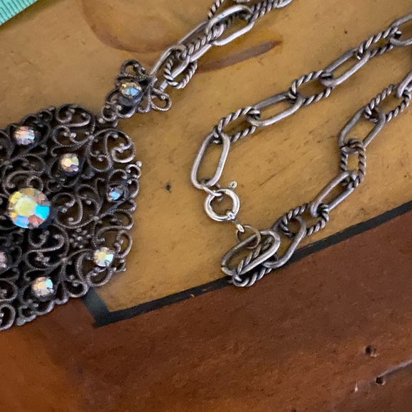 Vintage silver tone necklace - Picture 8 of 11